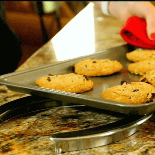 LidGrip Ease - Stylish Multifunctional Lid Holder and Trivet