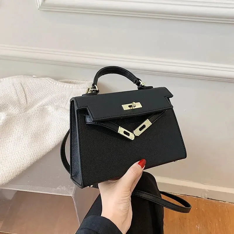 Liva - Elegant Shoulder Bag for Evening Wear