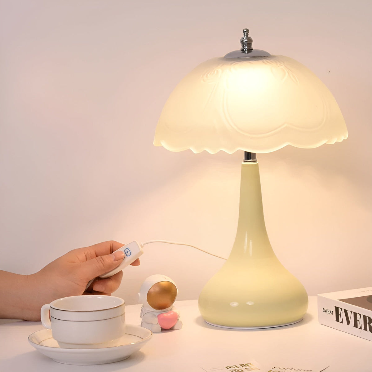 Eleganza - Timeless Mushroom Shape Dimmable LED Lamp