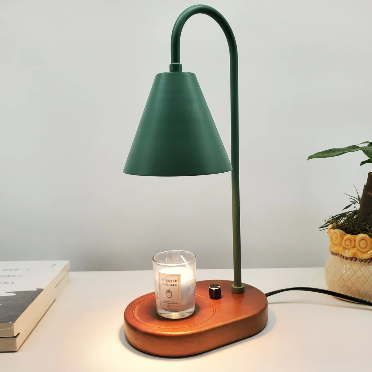 LumiFlare - Enchanting Candle Warmer Lamp for Cozy Evenings