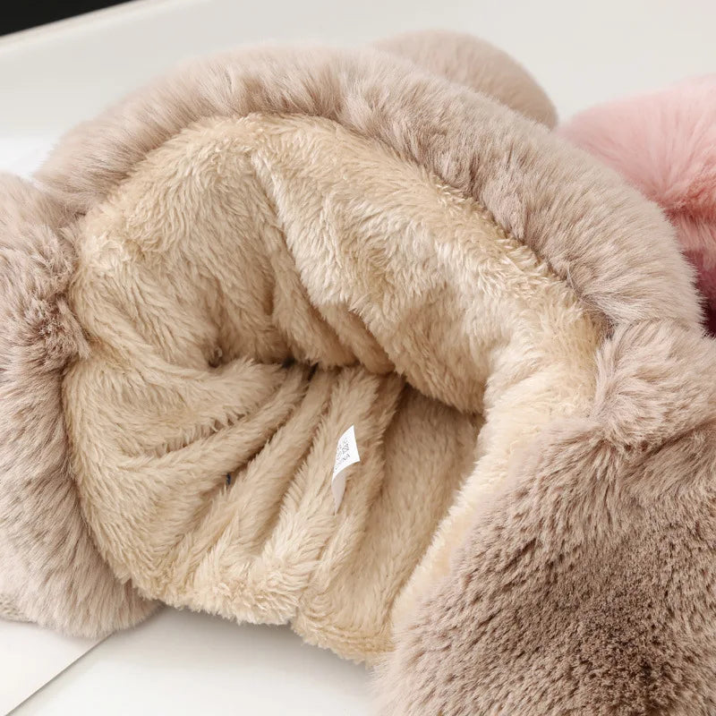 ArcticWarm Cap - Warm Fleece-Lined Winter Hat for Style and Comfort