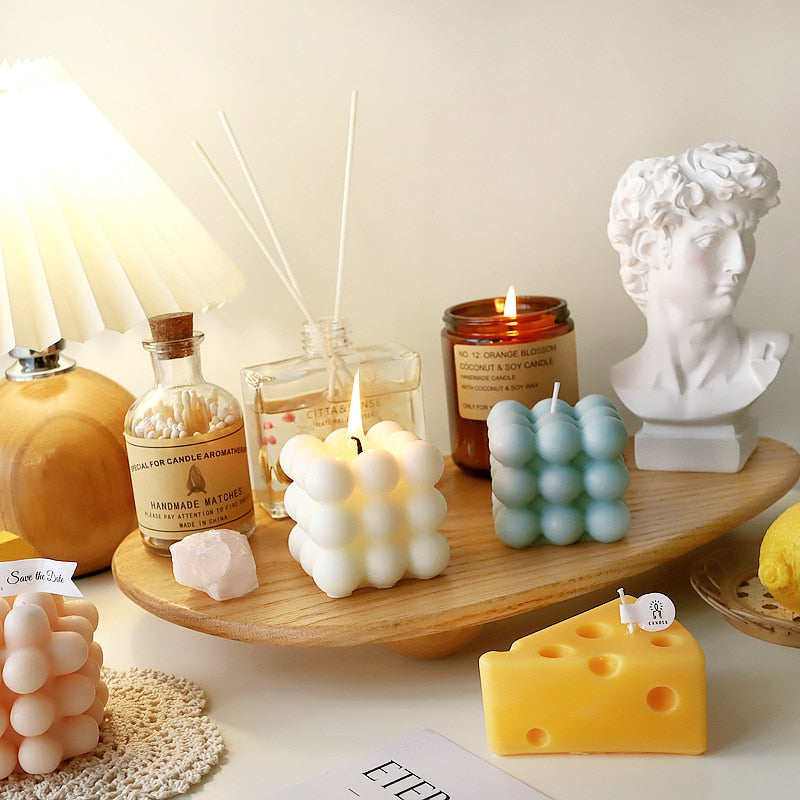 BubbleGlow Candle - A Stylish Candle for Your Living Space
