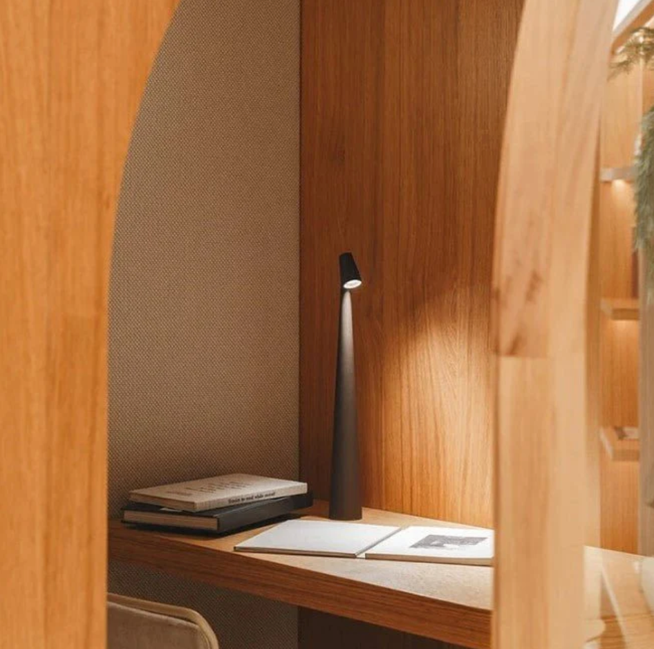 Nawbrent - Dimmable Handcrafted Table Lamp