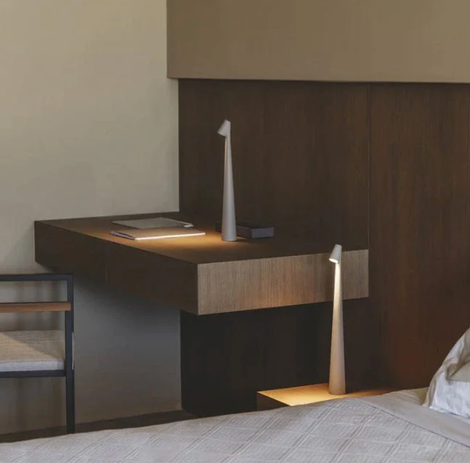 Nawbrent - Dimmable Handcrafted Table Lamp