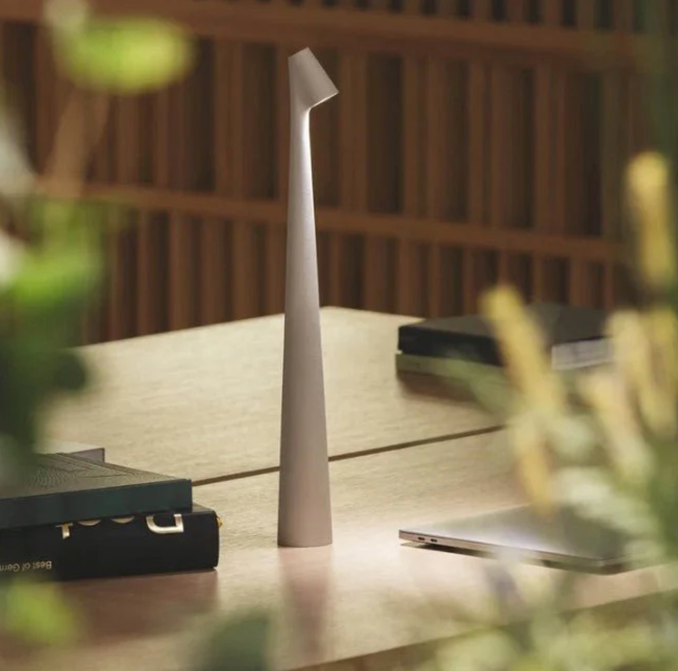 Nawbrent - Dimmable Handcrafted Table Lamp