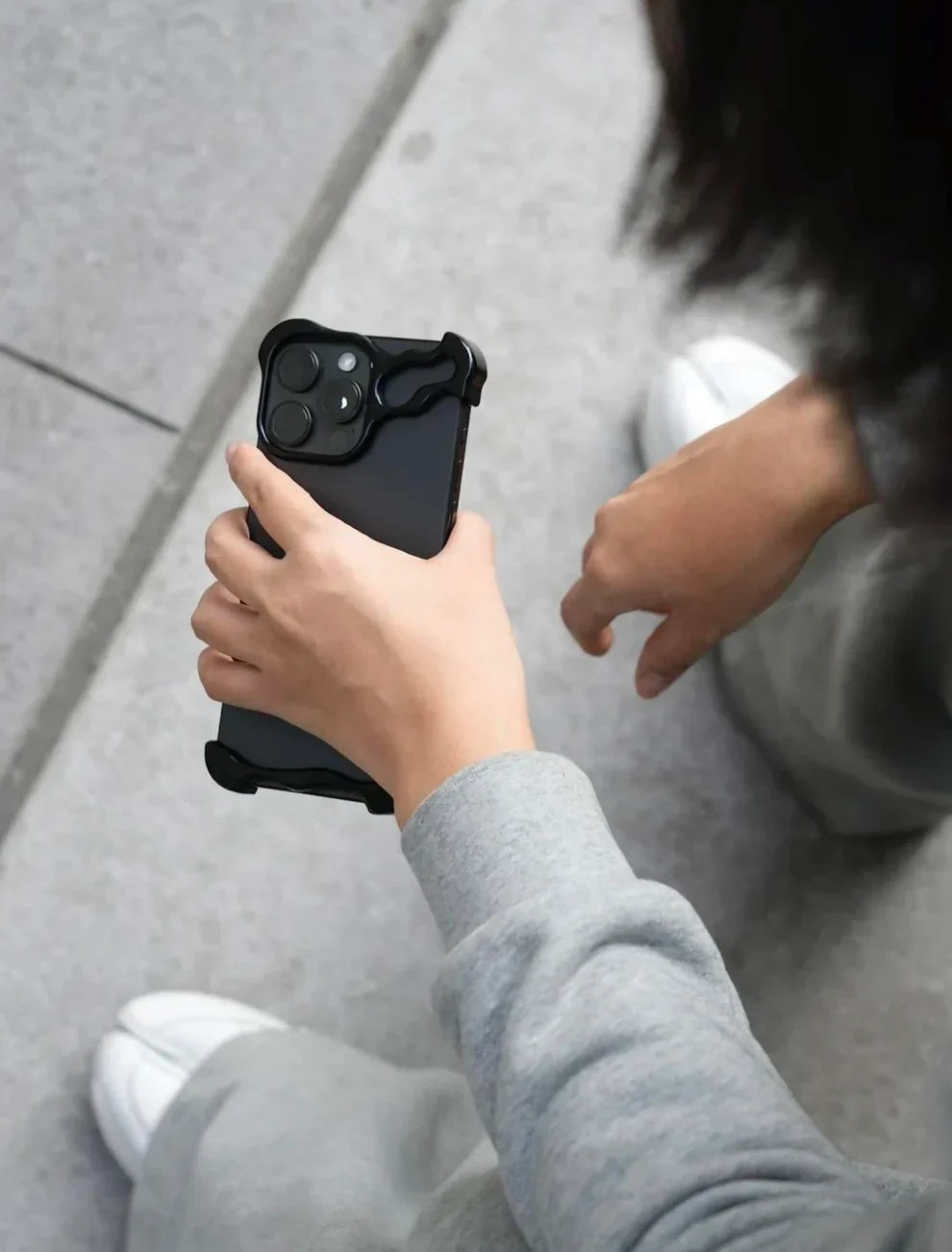 TitanShield Case - Sleek Protection for iPhone Edges