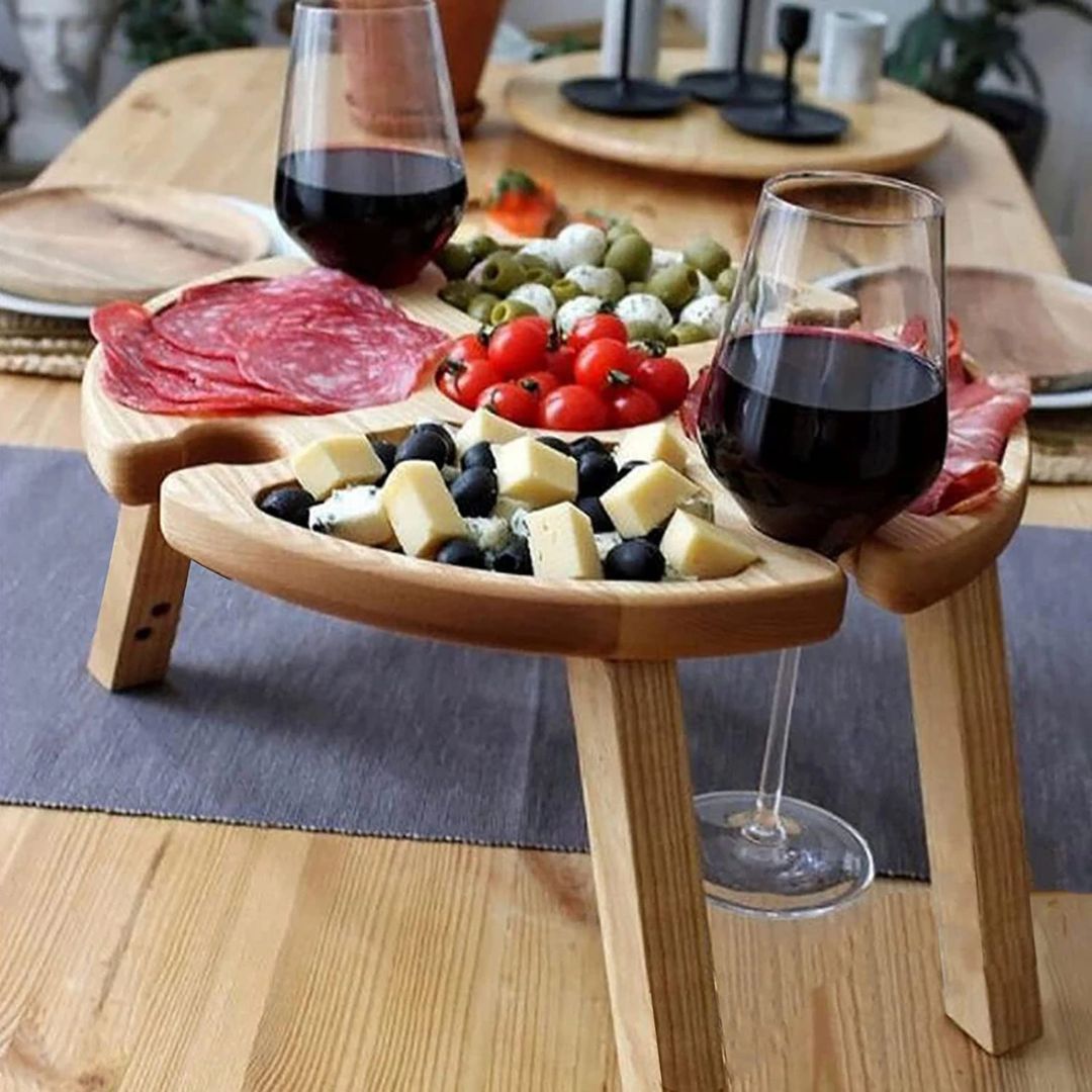 CheeseBoard Delights - Stylish Wooden Picnic Accessory