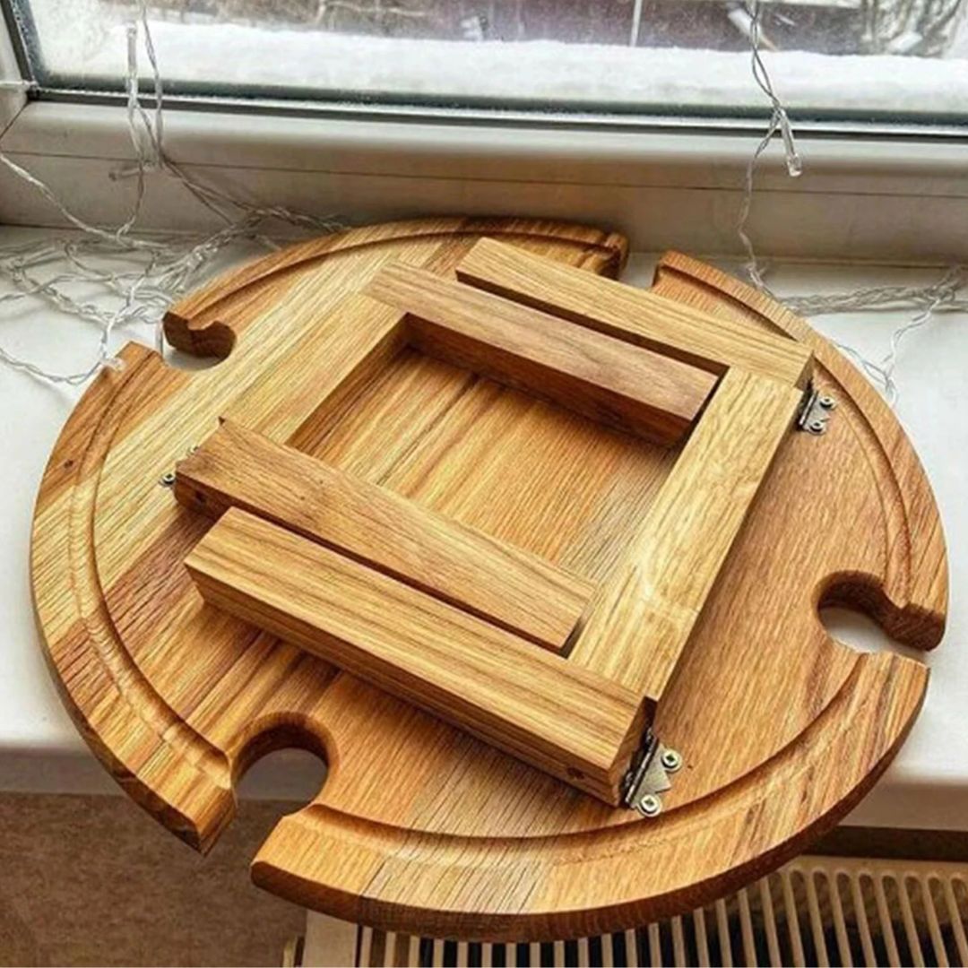 CheeseBoard Delights - Stylish Wooden Picnic Accessory