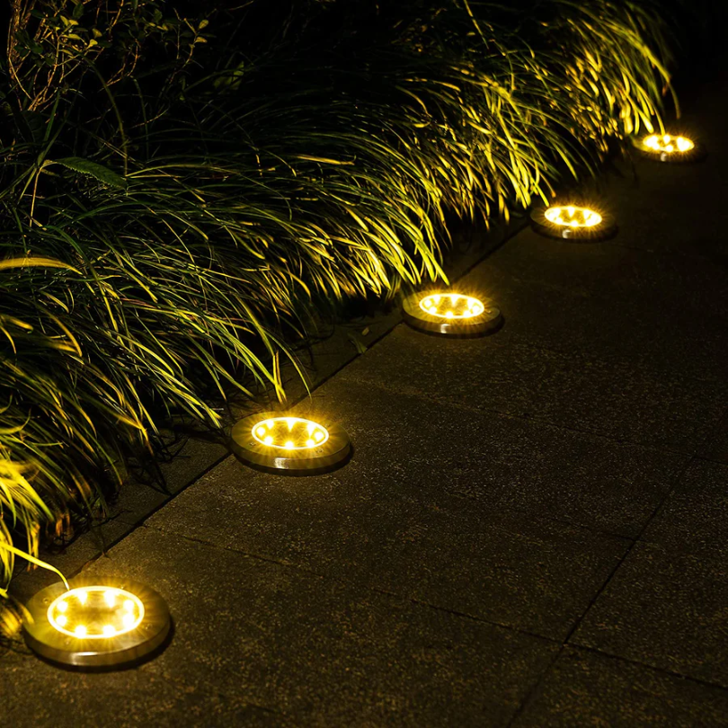 EcoGlow Solar Lamp - Rechargeable Solar-Powered Outdoor Light