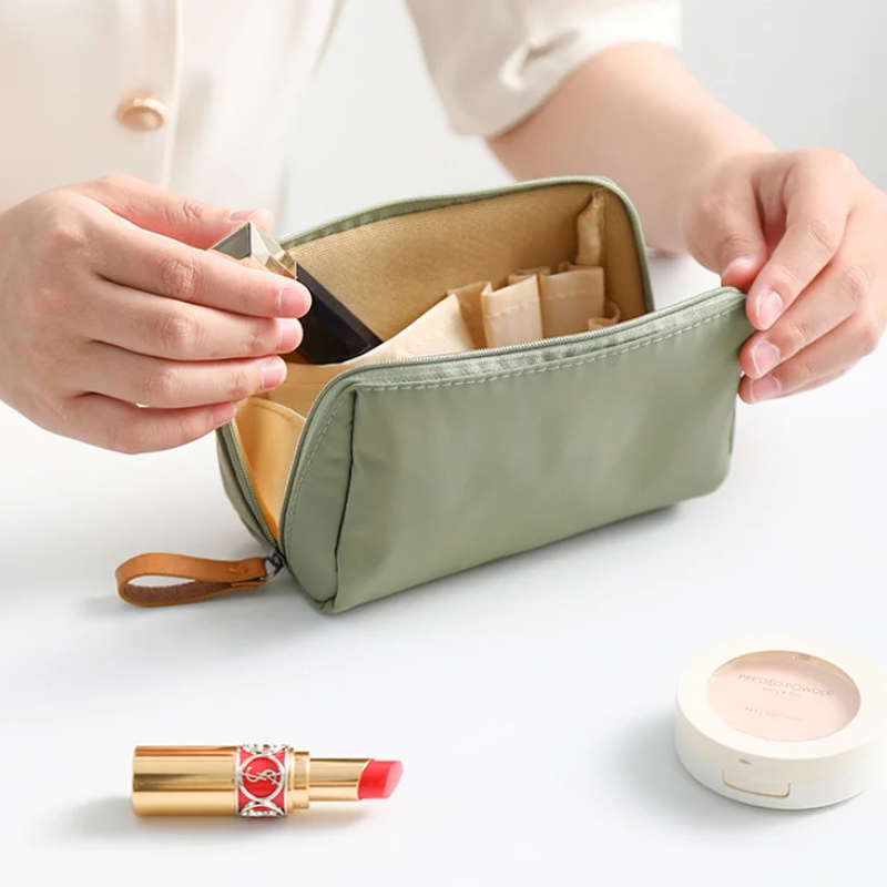 TravelOrganizer - Luxury Travel Pouch for Efficient Storage