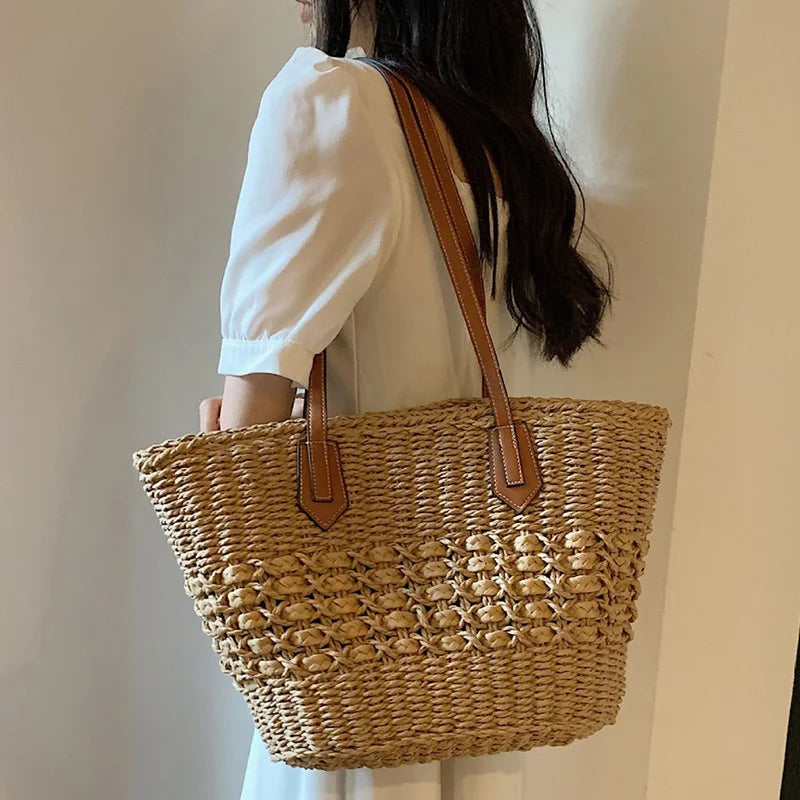 BohoVibe Tote - Elegant Straw Shoulder Bag