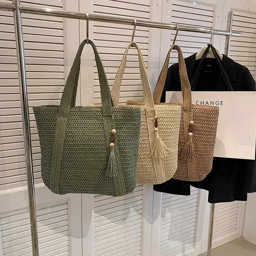 EcoChic Handbag - Stylish Woven Rattan Handbag for Women