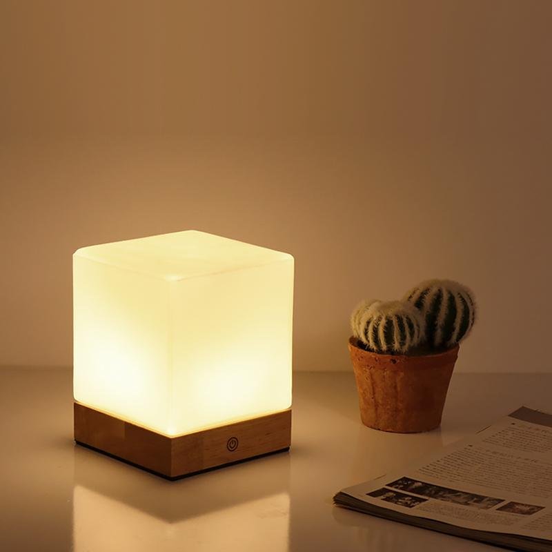 GlowCube - Cordless Modern Energy-Efficient LED Lamp