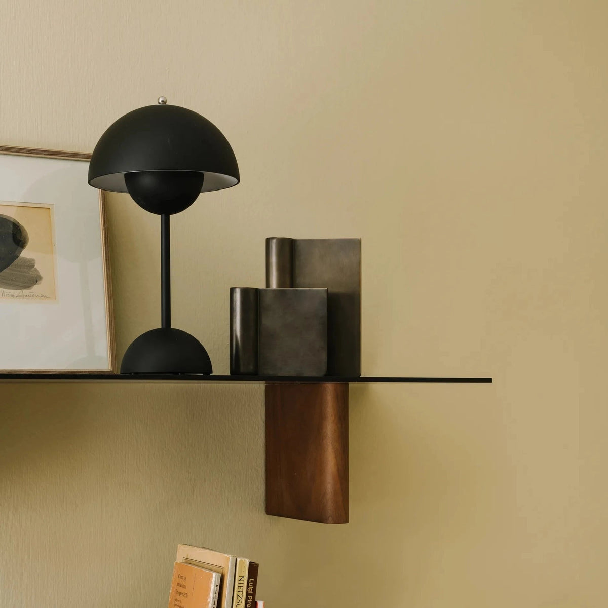 Negulon - Wireless Rechargeable Table Lamp