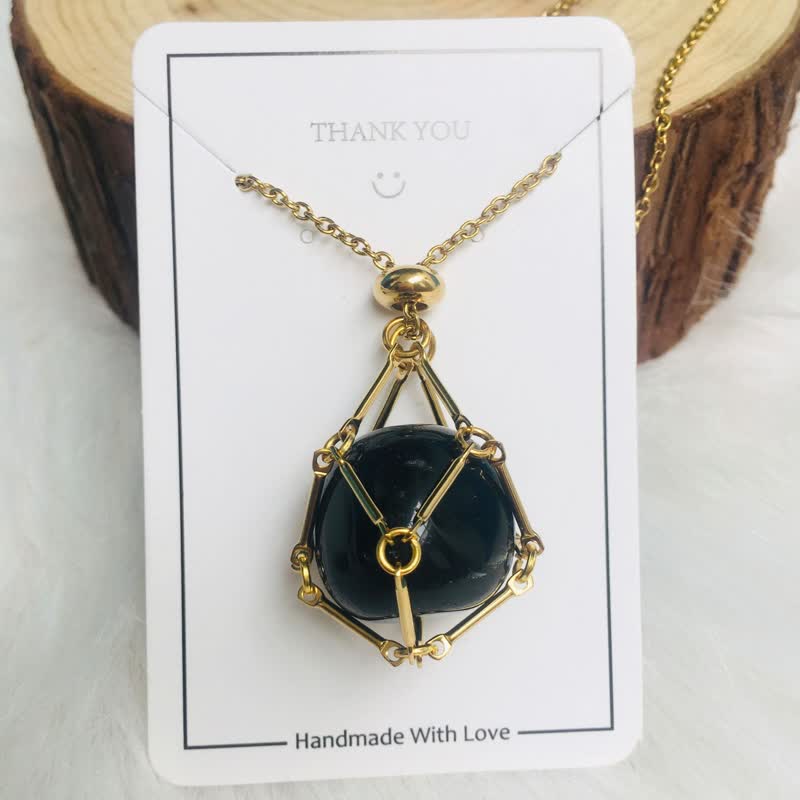 Iris - Elegant Natural Crystal Necklace
