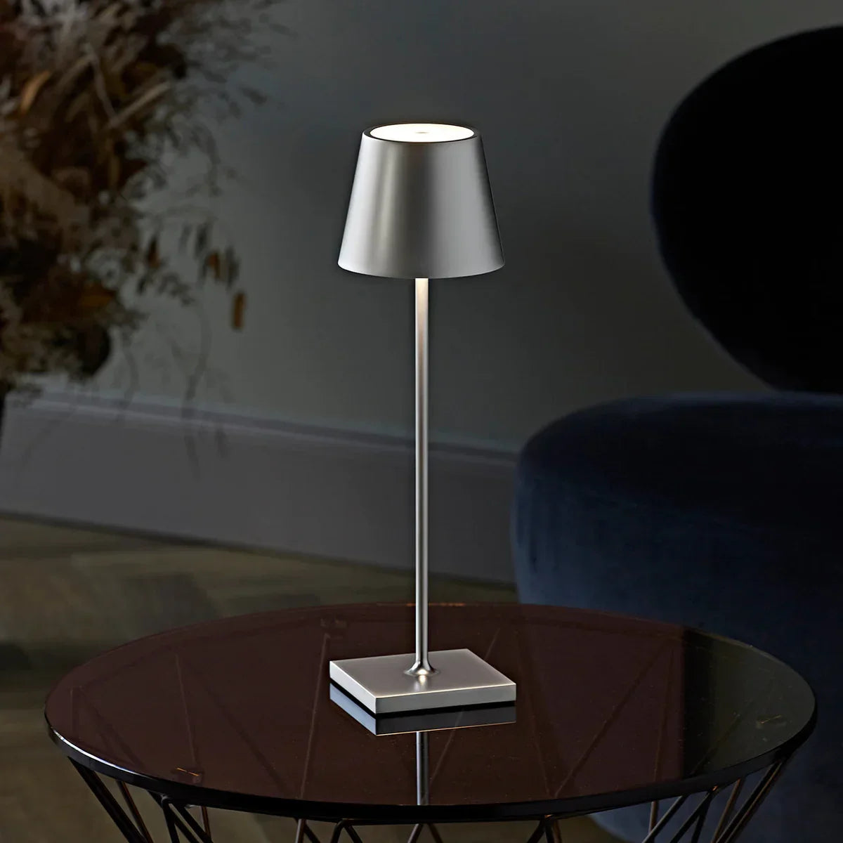 WattNest - Wireless Charging Table Lamp
