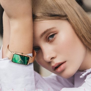ShineFit - Modern Health and Connectivity Smartwatch