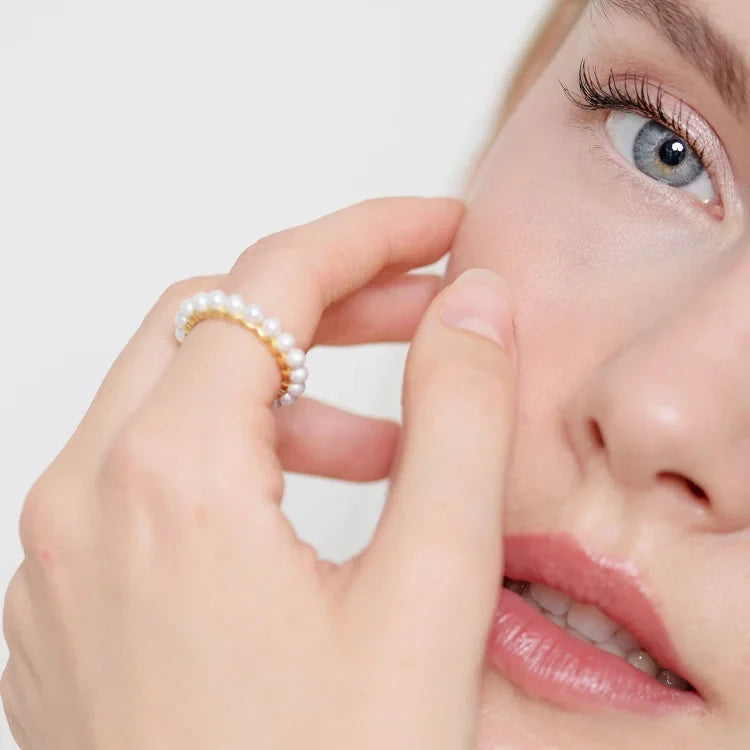 Amaris Ring - A Timeless Pearl Statement Piece