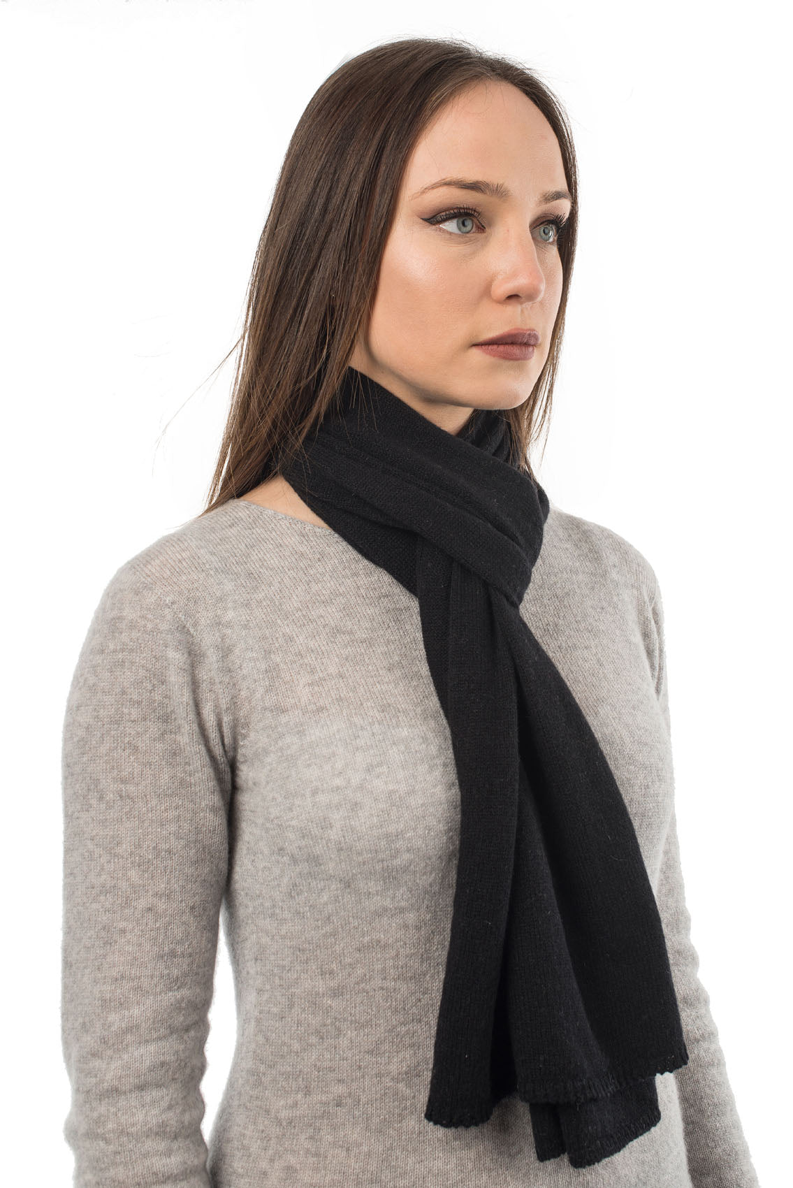 CashmereLux Scarf - Timeless Italian Craftsmanship