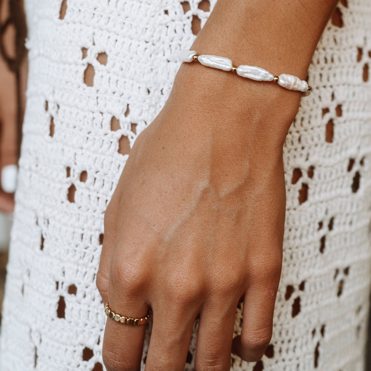 Rosveta - Elegant Beaded Ring for a Timeless Look