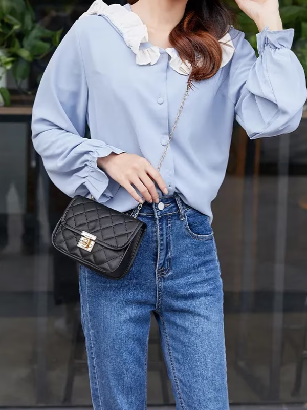 Camille Quilted Phone Case - A Trendy Casual Crossbody Bag