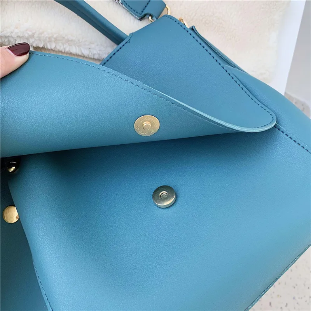 Karen Messenger - A Fashionable and Functional Shoulder Bag