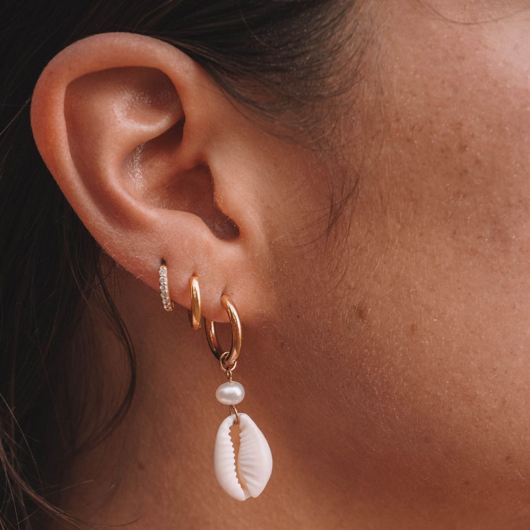 Melina - Handmade Cowrie Shell Earrings
