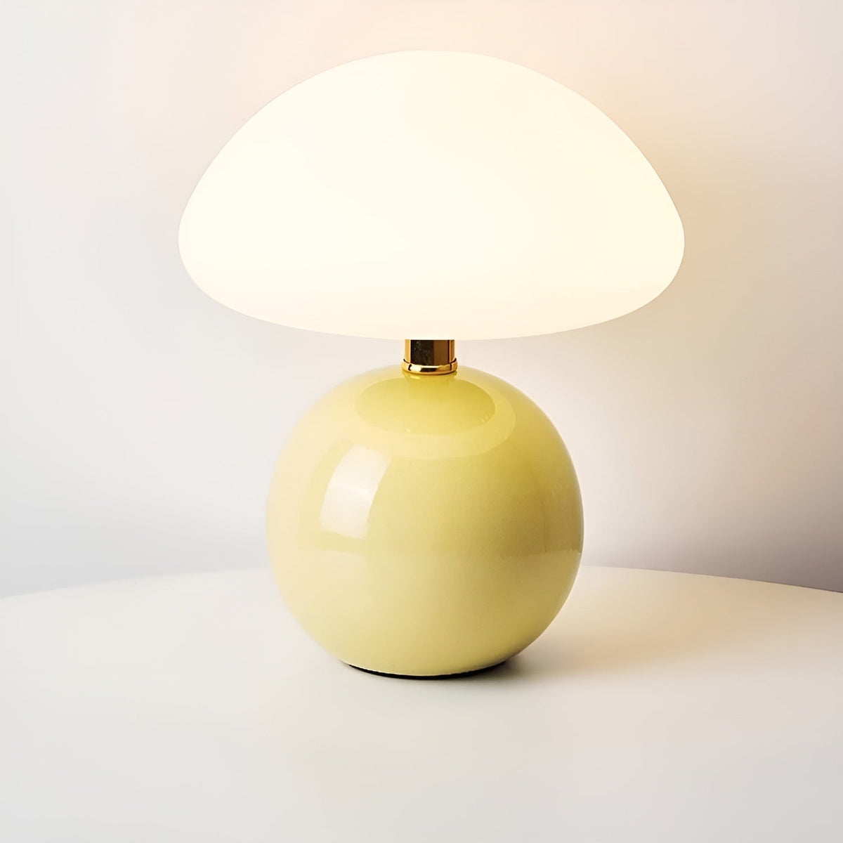 CreamyShine - Elegant Mushroom Night Lamp with Warm Light