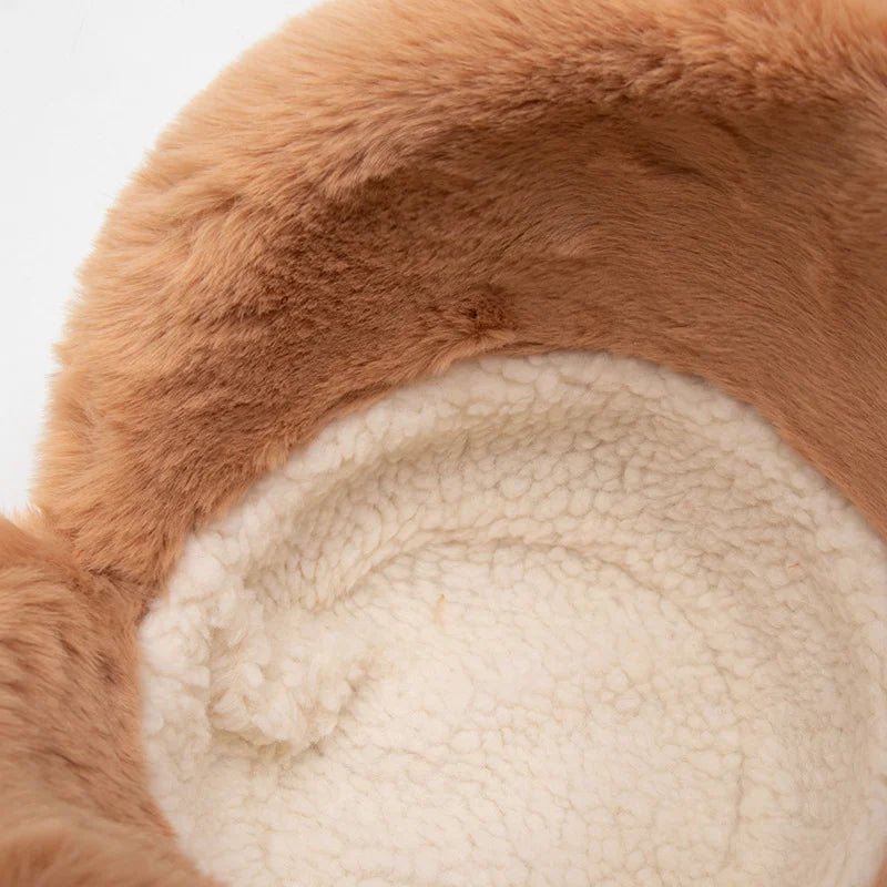 WinterGlow Beanie - Luxurious Warm Hat for Cold Days