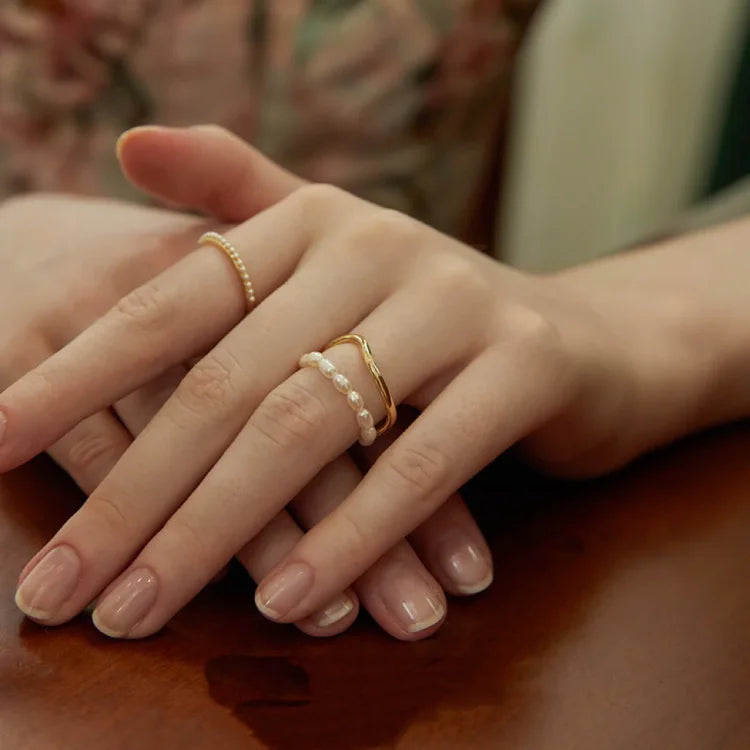 Ivy - Double-Layered Gold Ring with Freshwater Pearl