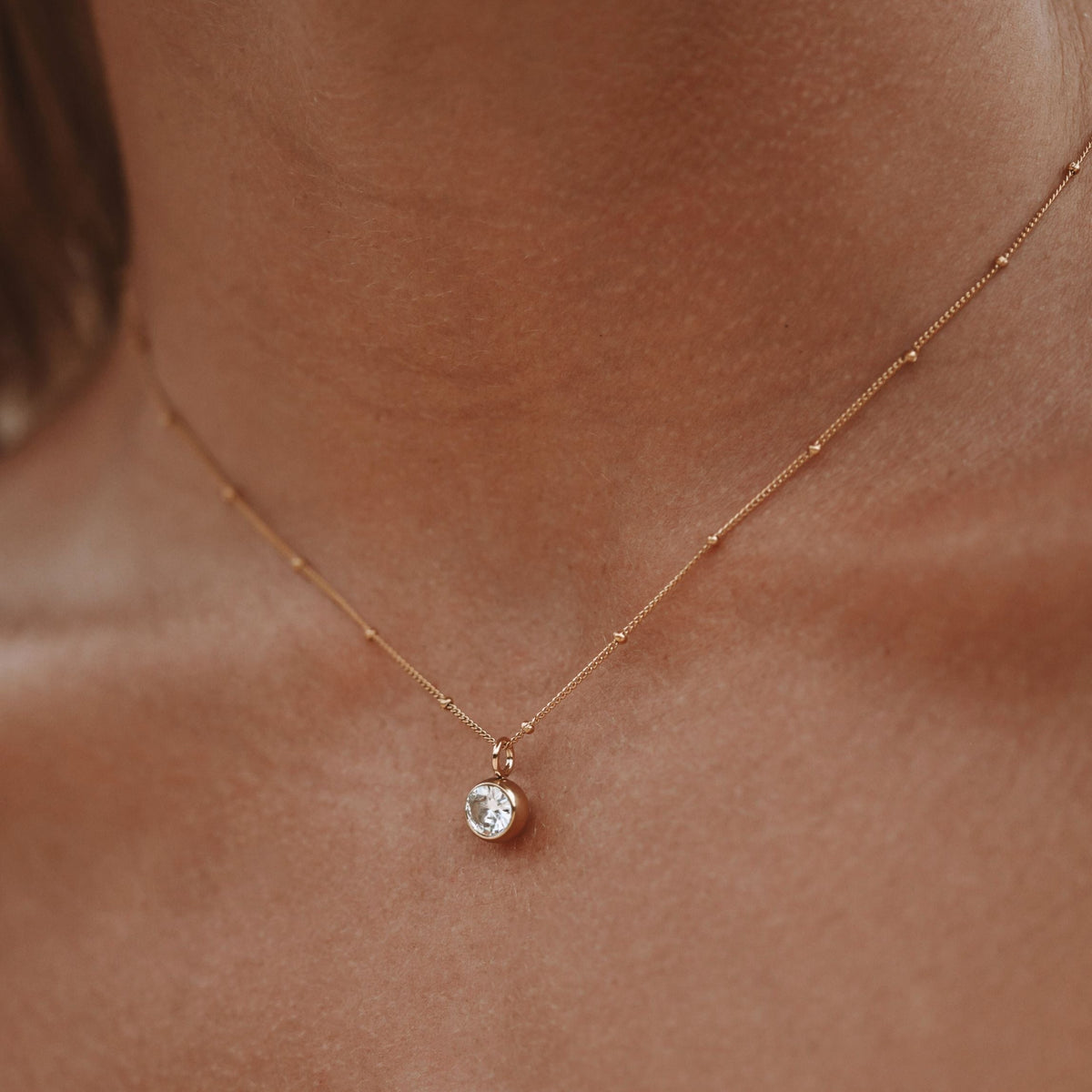 Bunavere - Birthstone Necklace for a Meaningful Connection