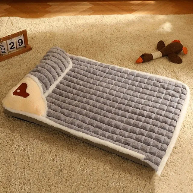 LuxePlush - Warm Plush Dog Bed for Small and Medium Dogs