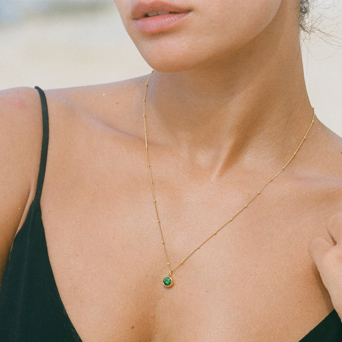 Bunavere - Birthstone Necklace for a Meaningful Connection