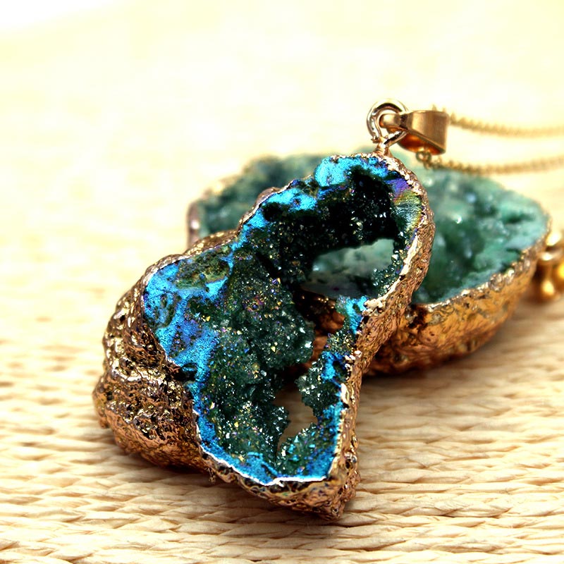Gaia Natural Crystal Geode Pendant - Raw Stone Jewelry for Crystal Lovers
