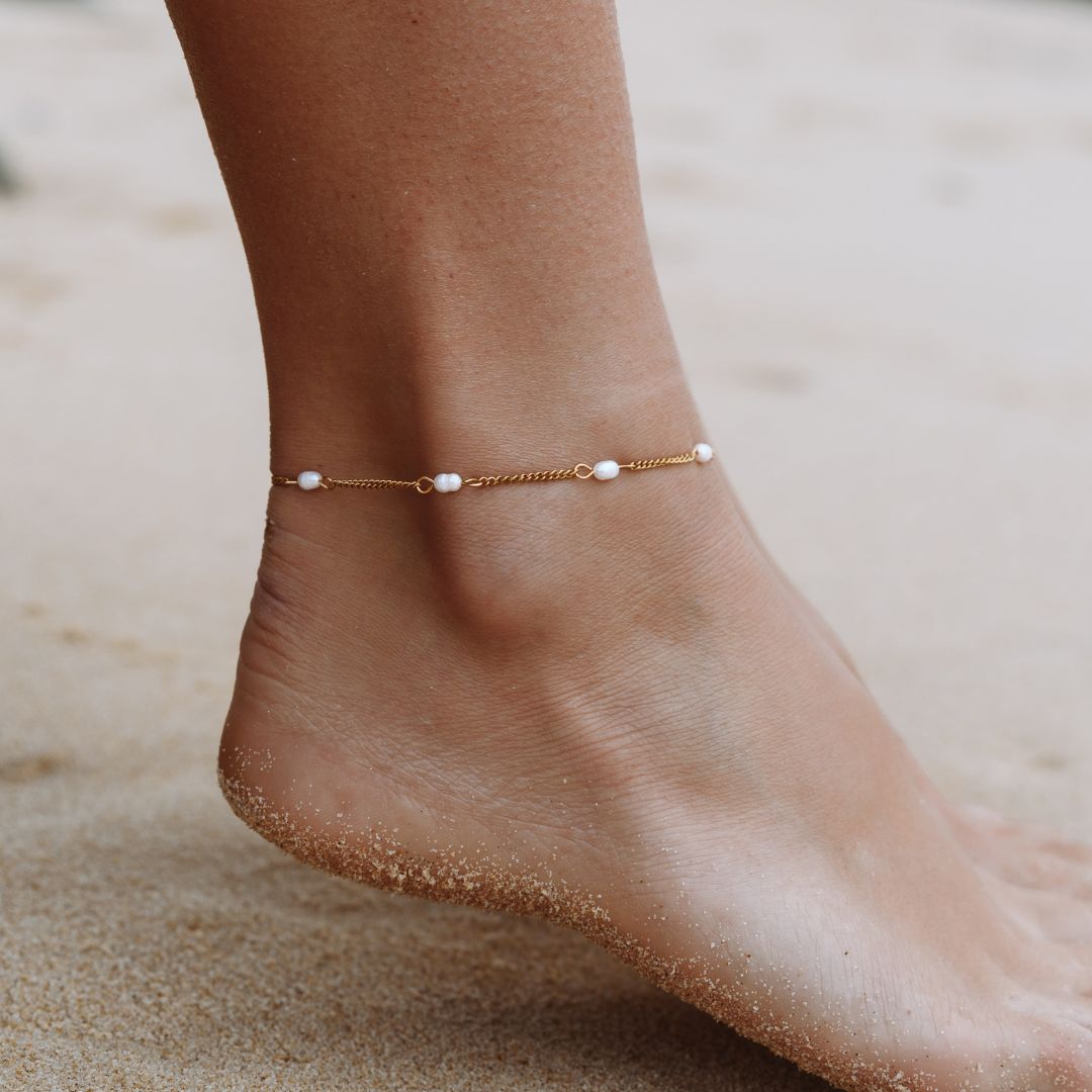 Mira Freshwater Pearl Anklet - Elegant Waterproof Beach Jewelry