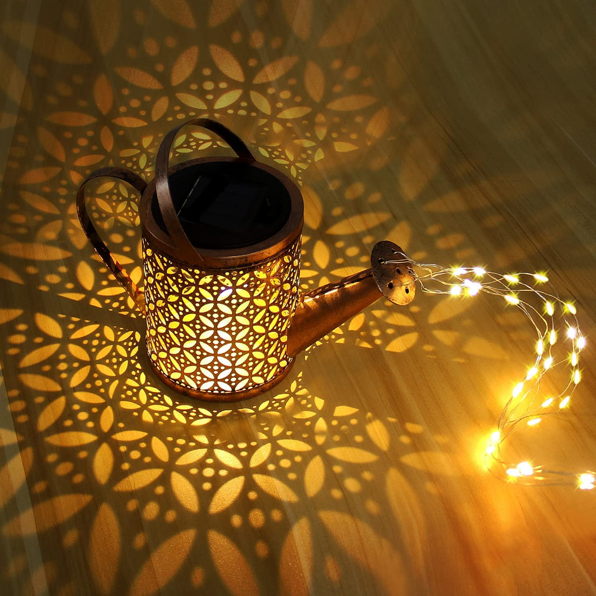 Kelsburn - Decorative Solar Watering Can Light