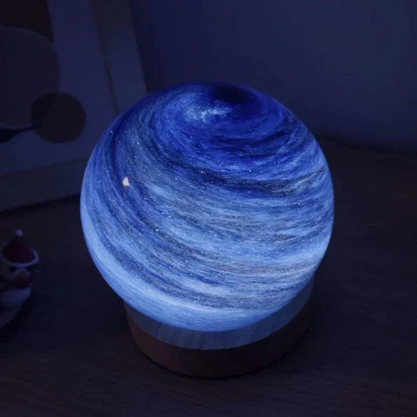 Kirmoss - USB Rechargeable Adjustable Moon Lamp