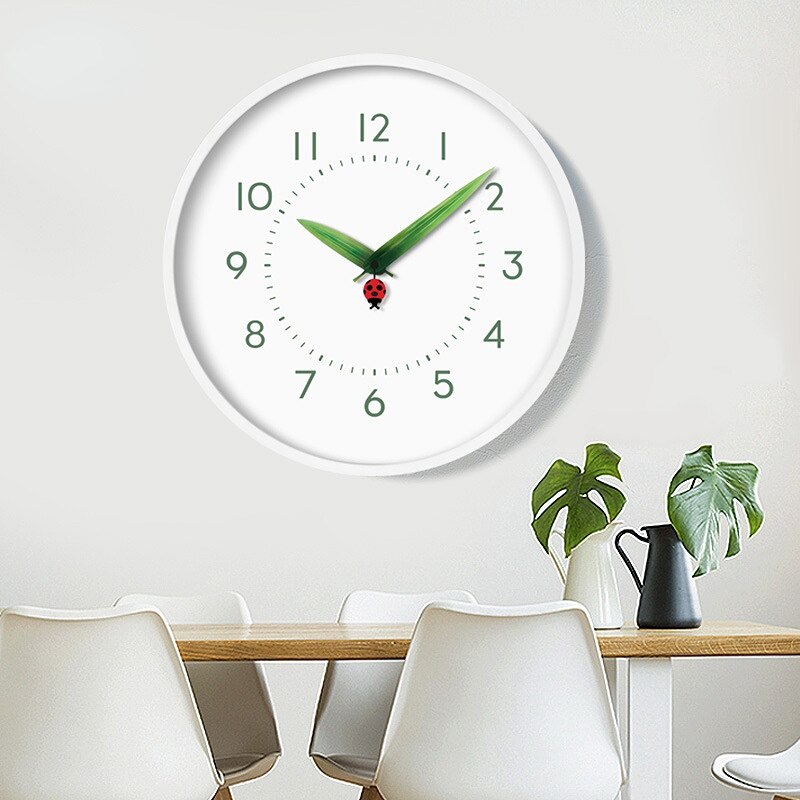 Frizmore - Chic Nature Wall Clock with Bird Design
