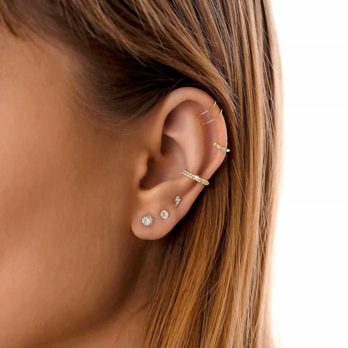 Elina Crown Earrings - A Refined Accessory for Your Look