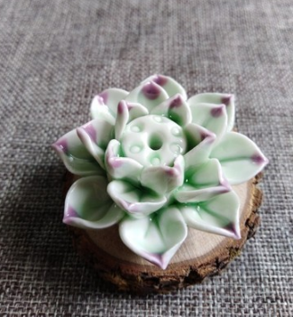 LotusBloom Incense Holder - Elegant Ceramic Lotus Design