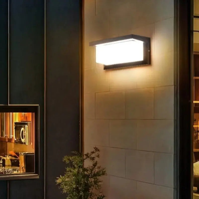 Linea - Waterproof Motion-Sensor LED Outdoor Light