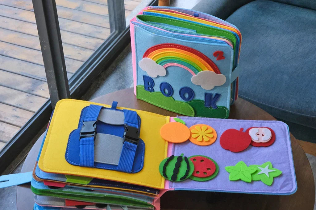 AdventureTales - Creative Montessori Felt Storybook