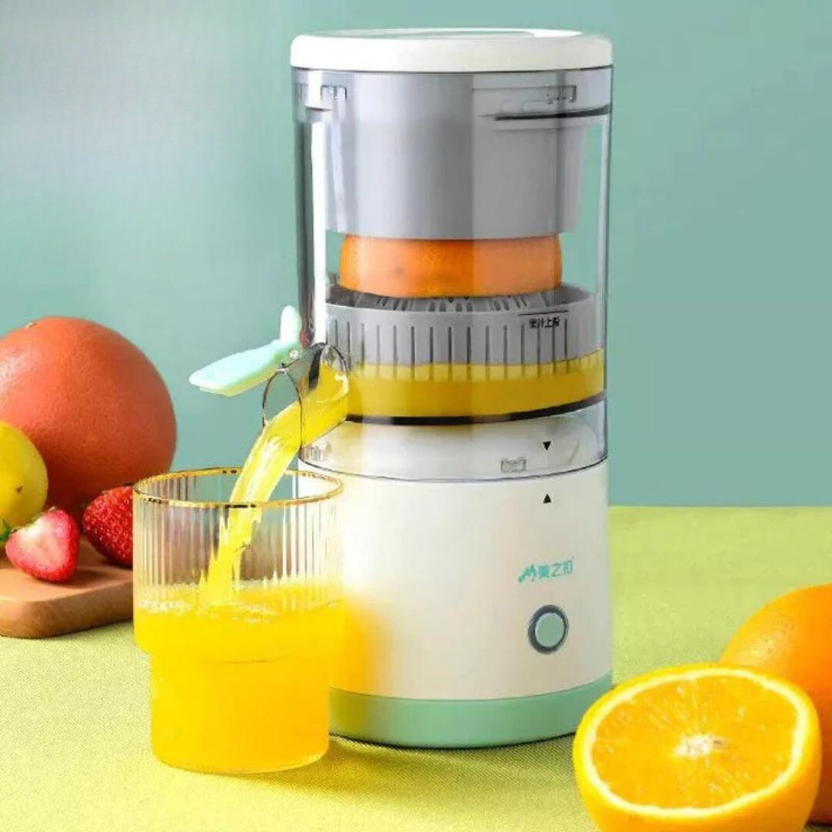 JuiceMaster Pro - Cordless Citrus Juicer for Fresh Juice On the Go