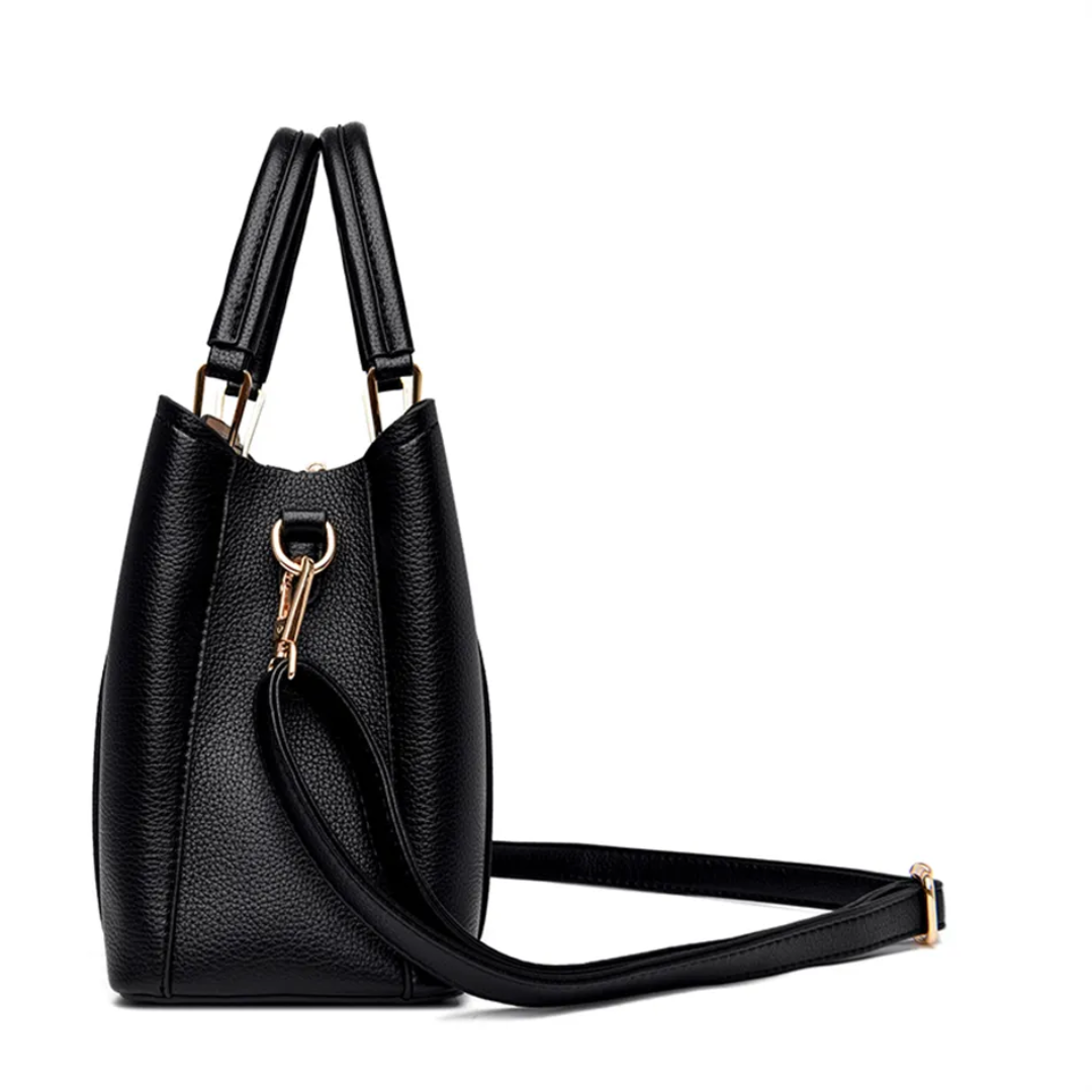 LuxeTote - A Stylish Tote Bag for Every Occasion