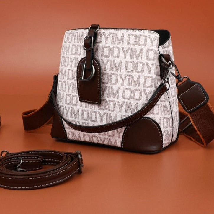 EleganceCross - Elegant and Practical Shoulder Bag for Everyday Use