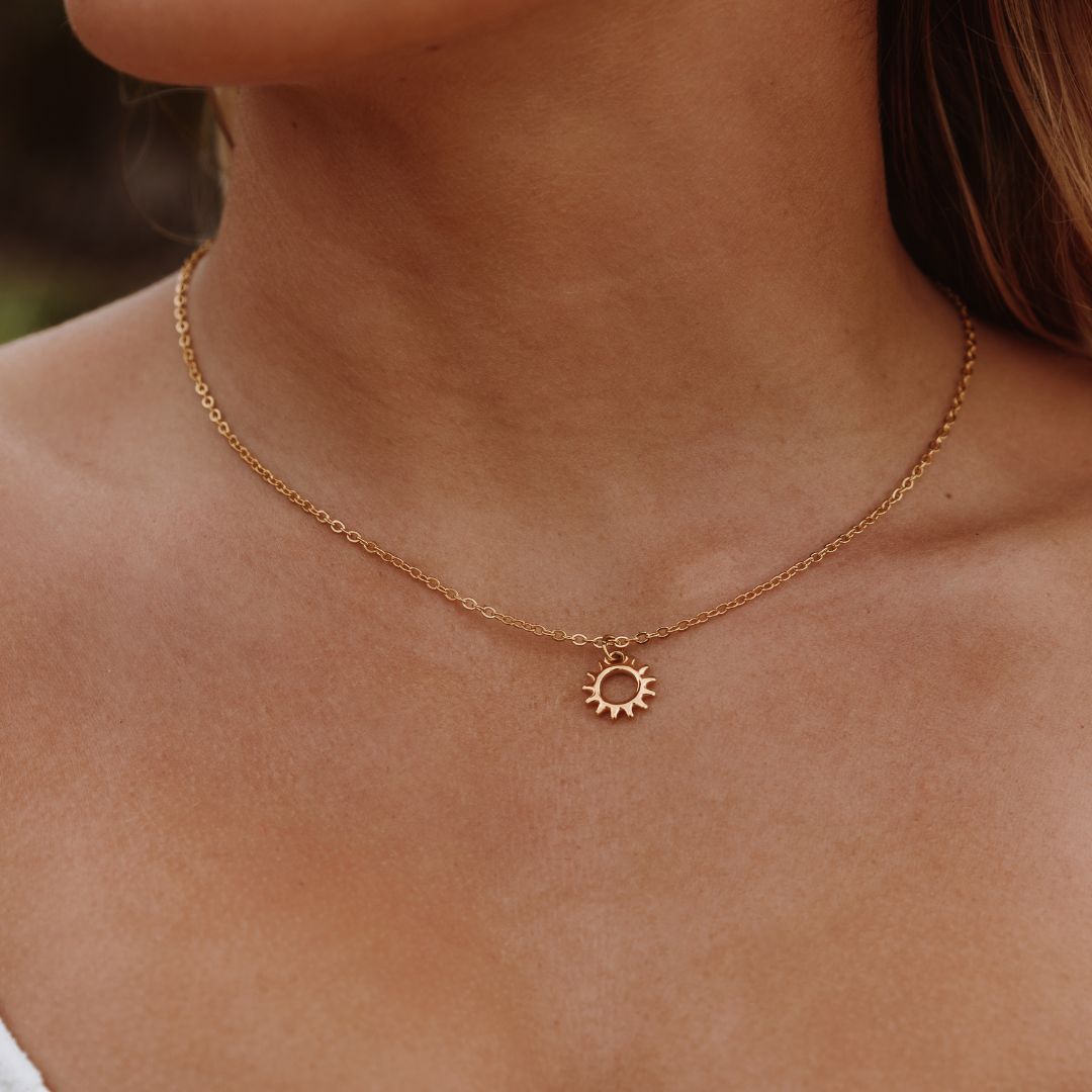 Tamsyra - Sun Design Pendant Necklace