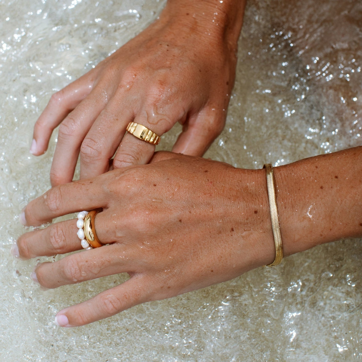 Lana - Elegant Herringbone Bracelet