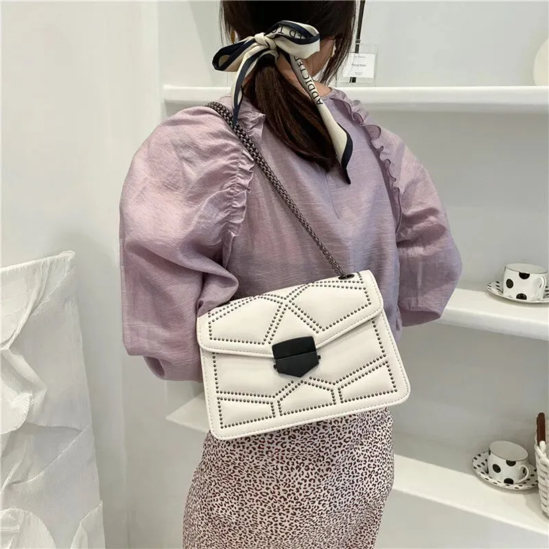 Victoria Crossbody - Vintage-Style Bag for Timeless Elegance