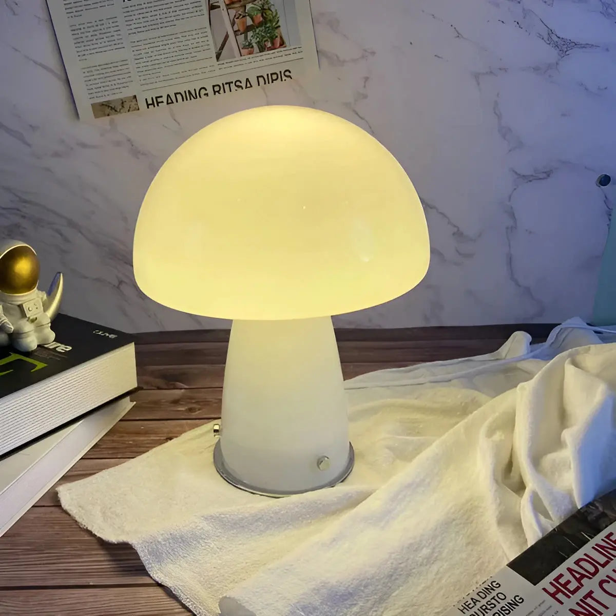 Prynhollow - Elegant Mushroom Lamp for Home