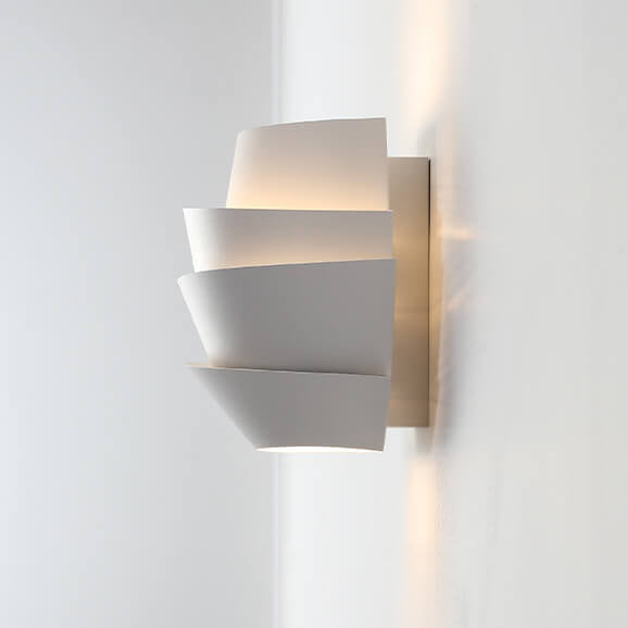 ShineLux - Modern Wall Lamp With Dual Iron Lights